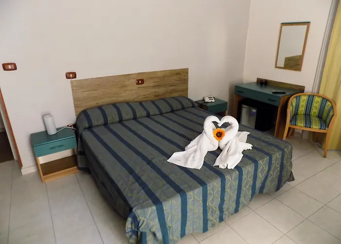 乐欧尔基德酒店 2*