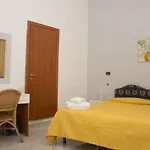 Hotel Le Orchidee Nápoles
