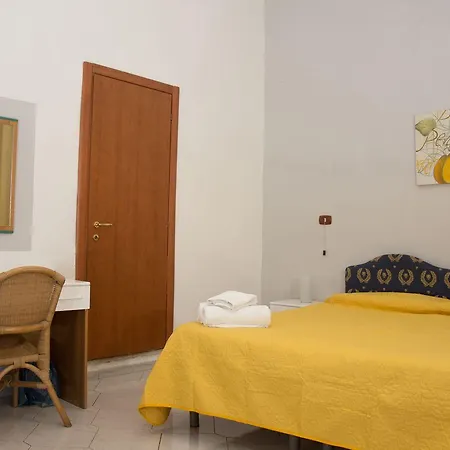 Hotel Le Orchidee Naples